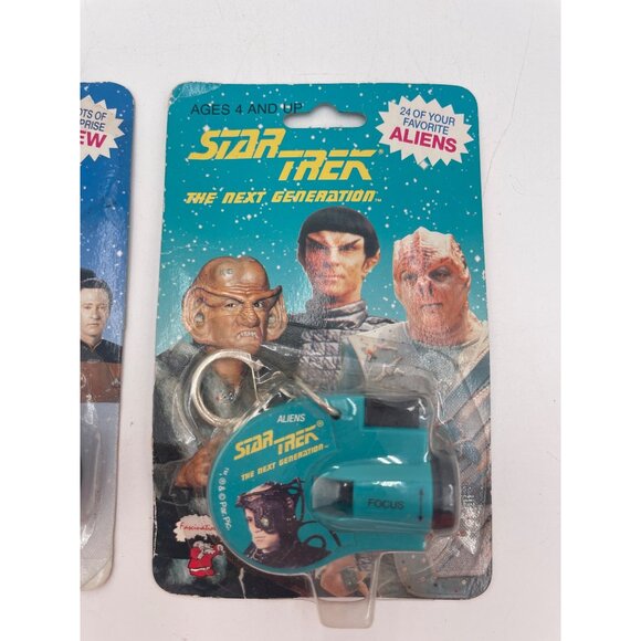 Star Trek The Next Generation Keychain Click Viewers 1993 Set Of 2 Alien & Crew - Picture 3 of 7
